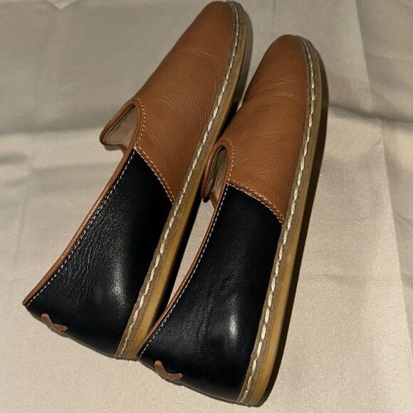 CHARIX Camel/Black Leather Slip-On Loafers Size 40 - Picture 7 of 12